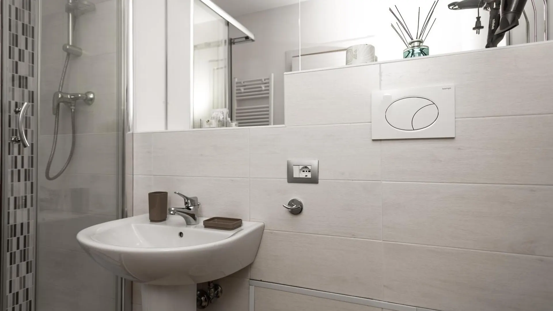 Il Tiro Rooms Bologna 0*,  Olaszország
